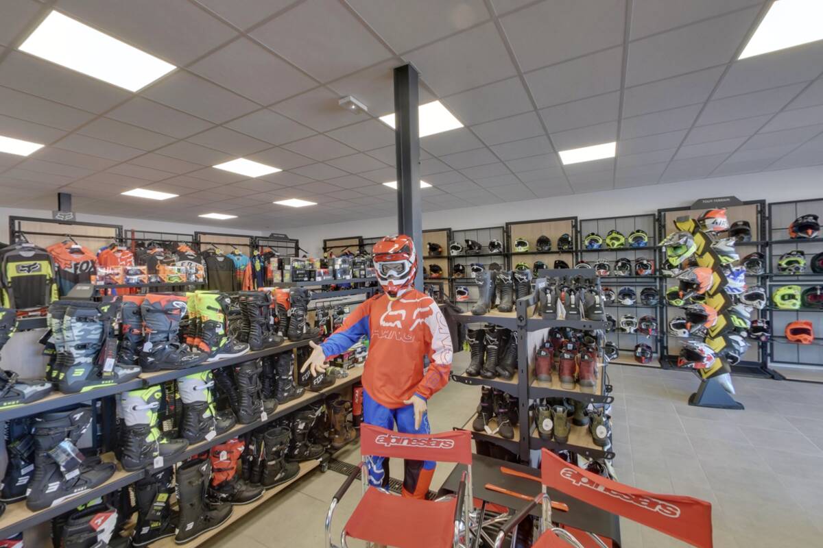 De terreinzone van Dafy Moto