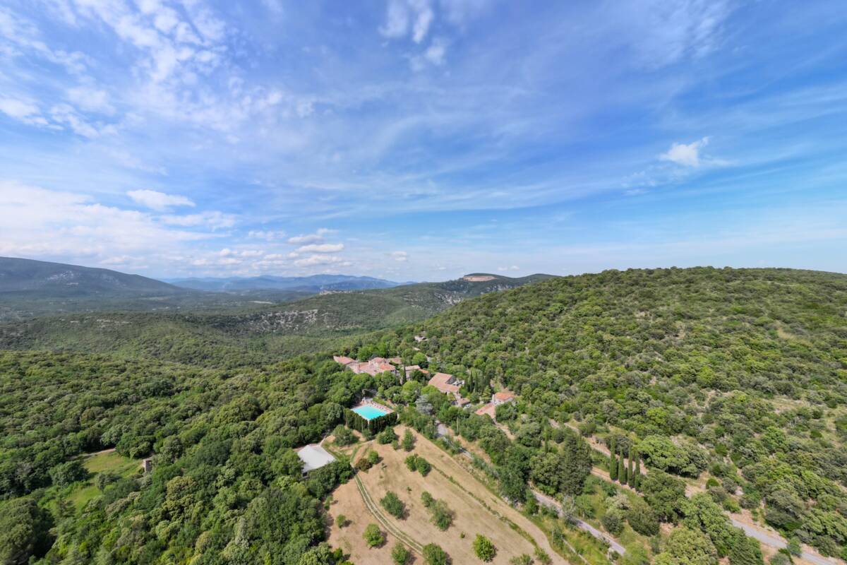 Le domaine du Hameau de l'Étoile à Viols-en-Laval, près de Montpellier