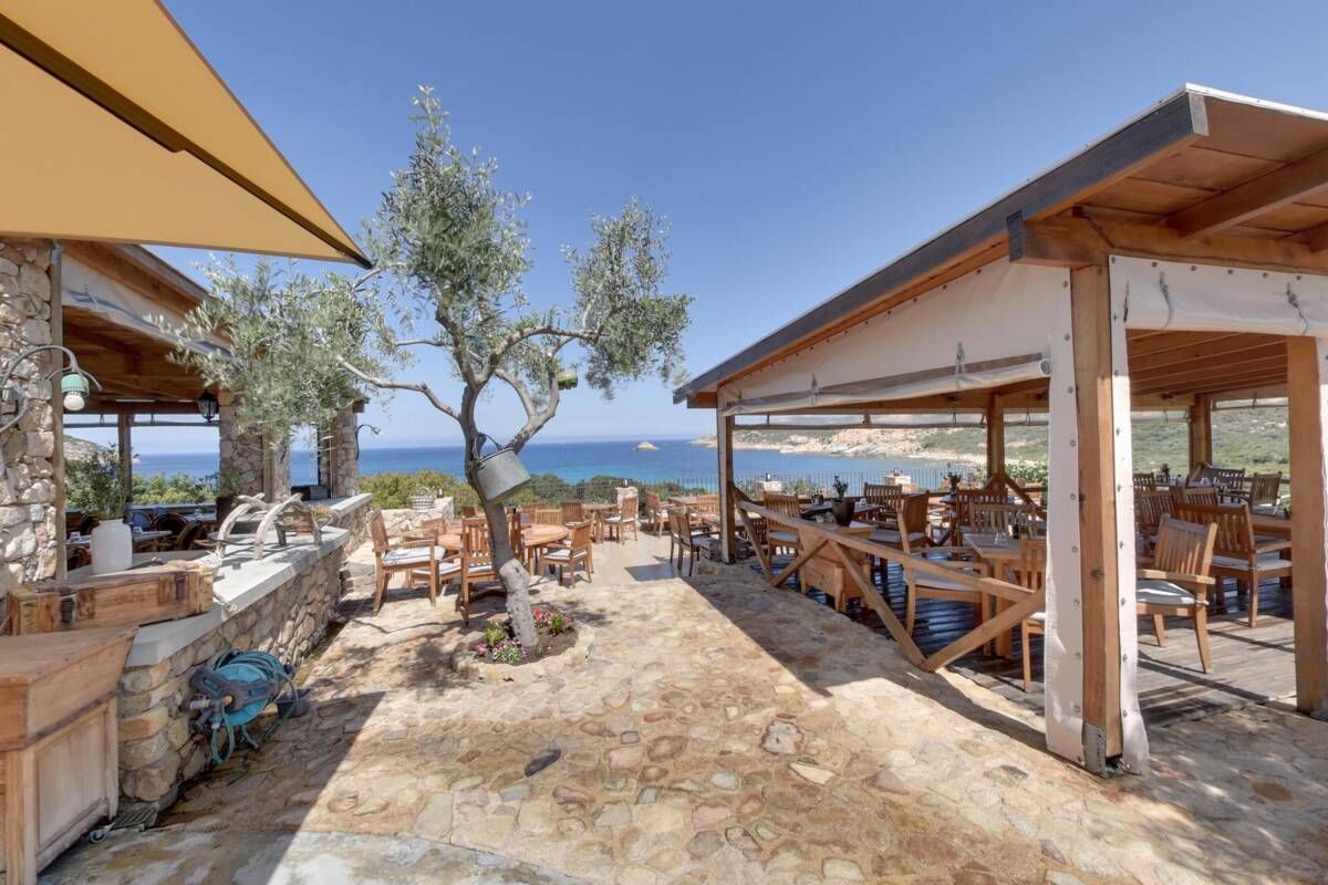 Bar du restaurant U Nichjaretu près de Calvi