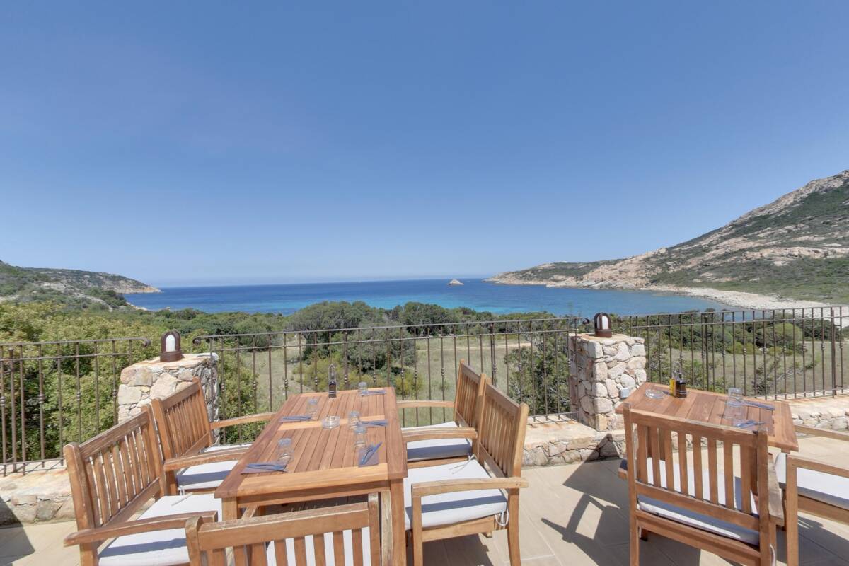 Terrasse du restaurant U Nichjaretu à Calenzana, près de Calvi