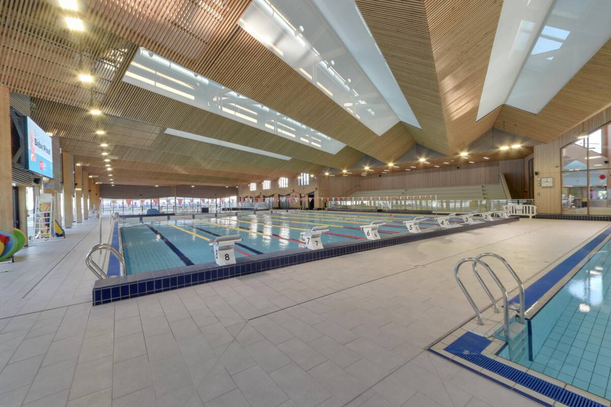 Halle bassin de la piscine aqualudique du Stade à Chambéry