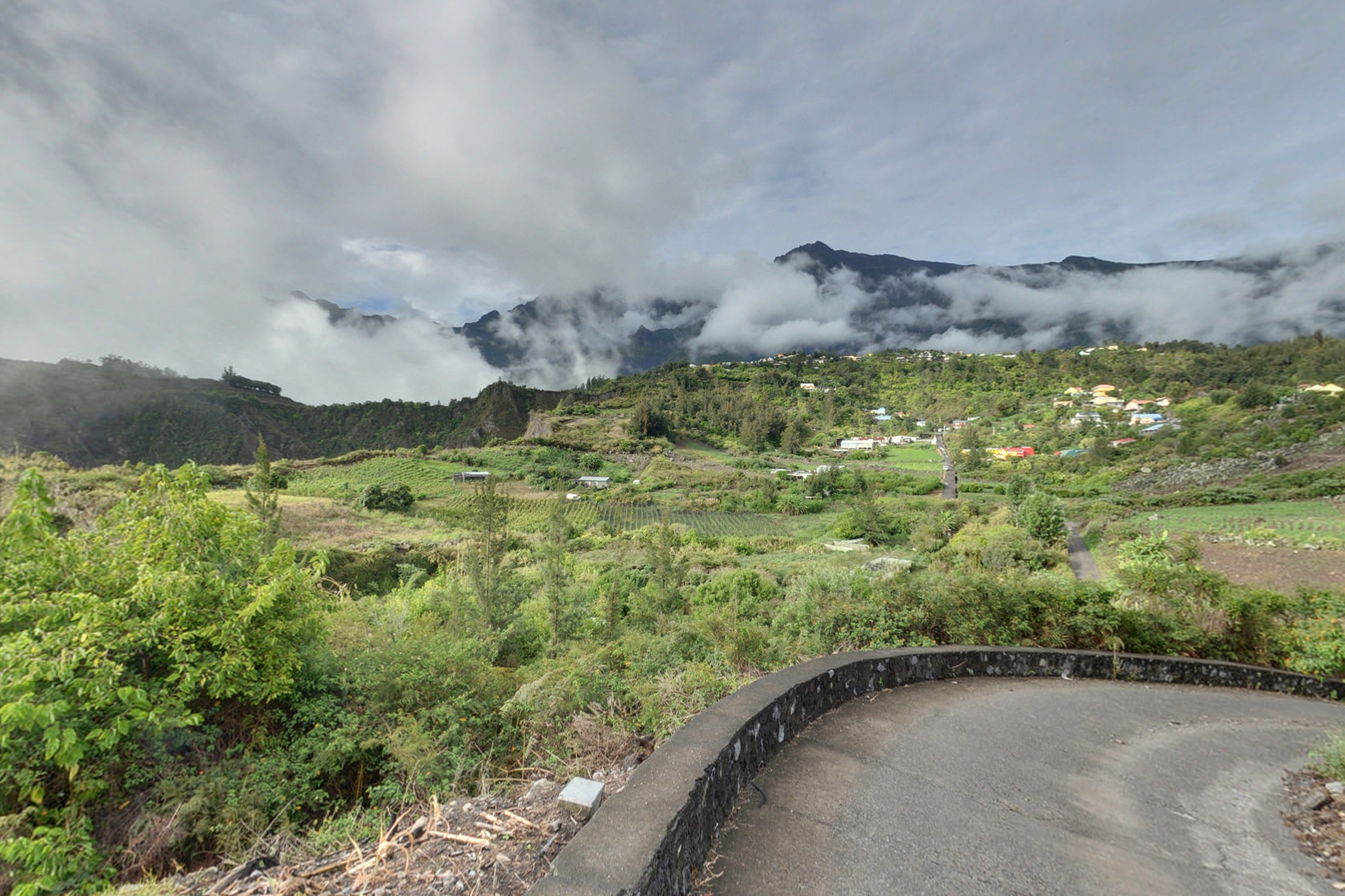 360° panorama of the cirques of Réunion produced by HD Media