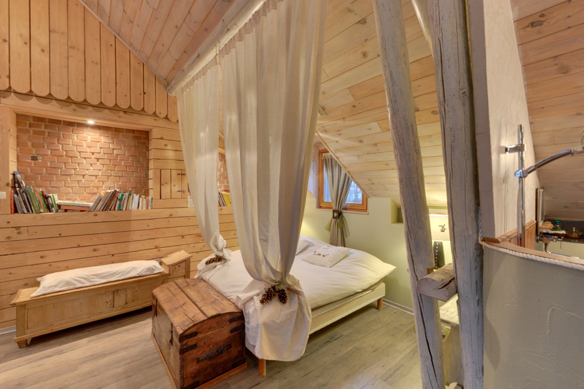 Intérieur chaleureux du gîte Secret de la Forêt à Niderviller