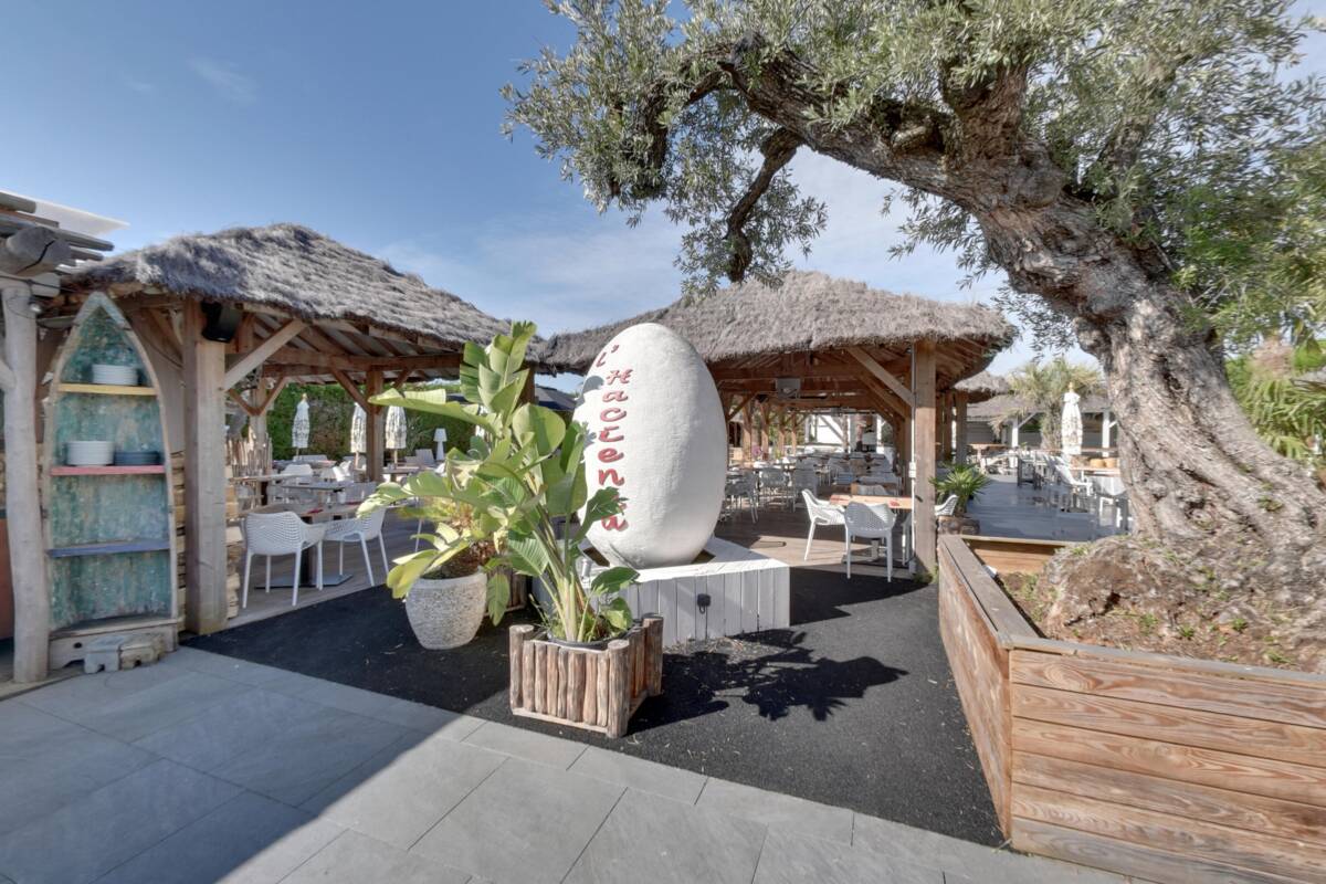 A green haven for your receptions