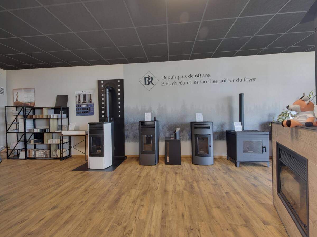Overview of the Brisach Bernay stove and insert showroom