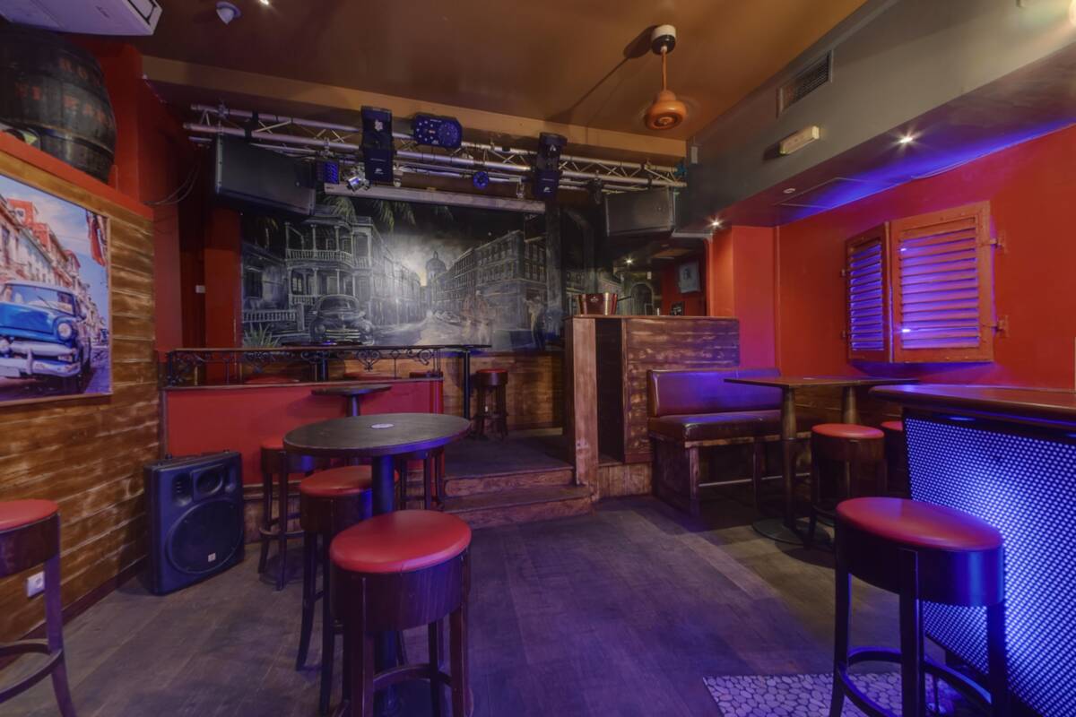 Convivial area of the El Barrio restaurant