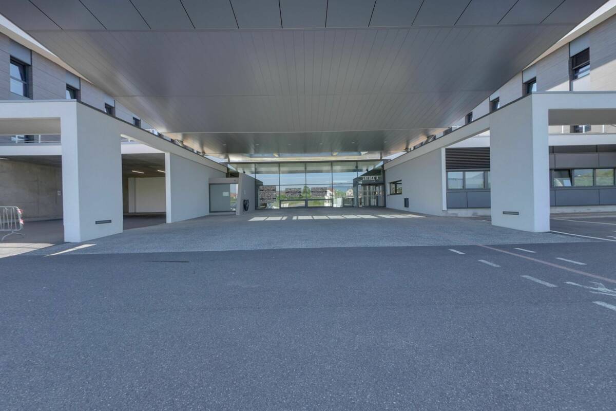 Onthaal- en circulatieruimte van het ziekenhuis