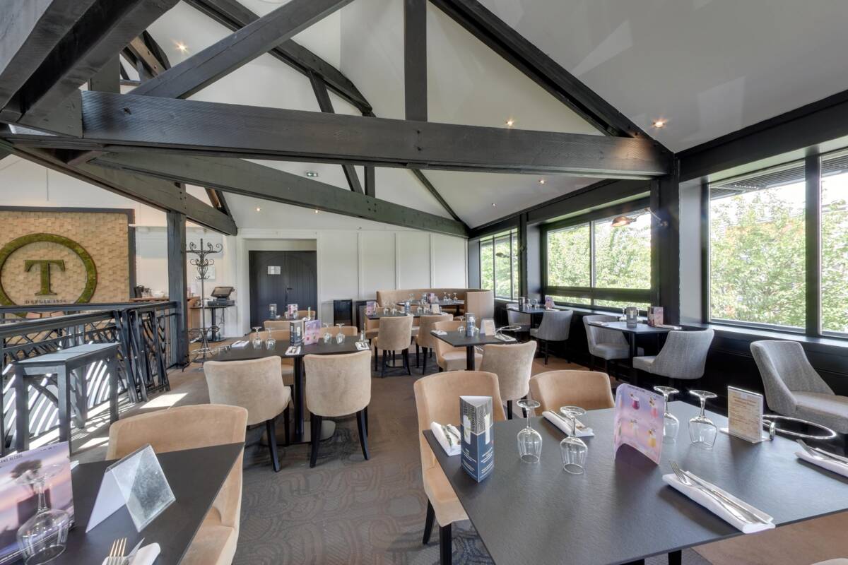 The upper floor of the brasserie